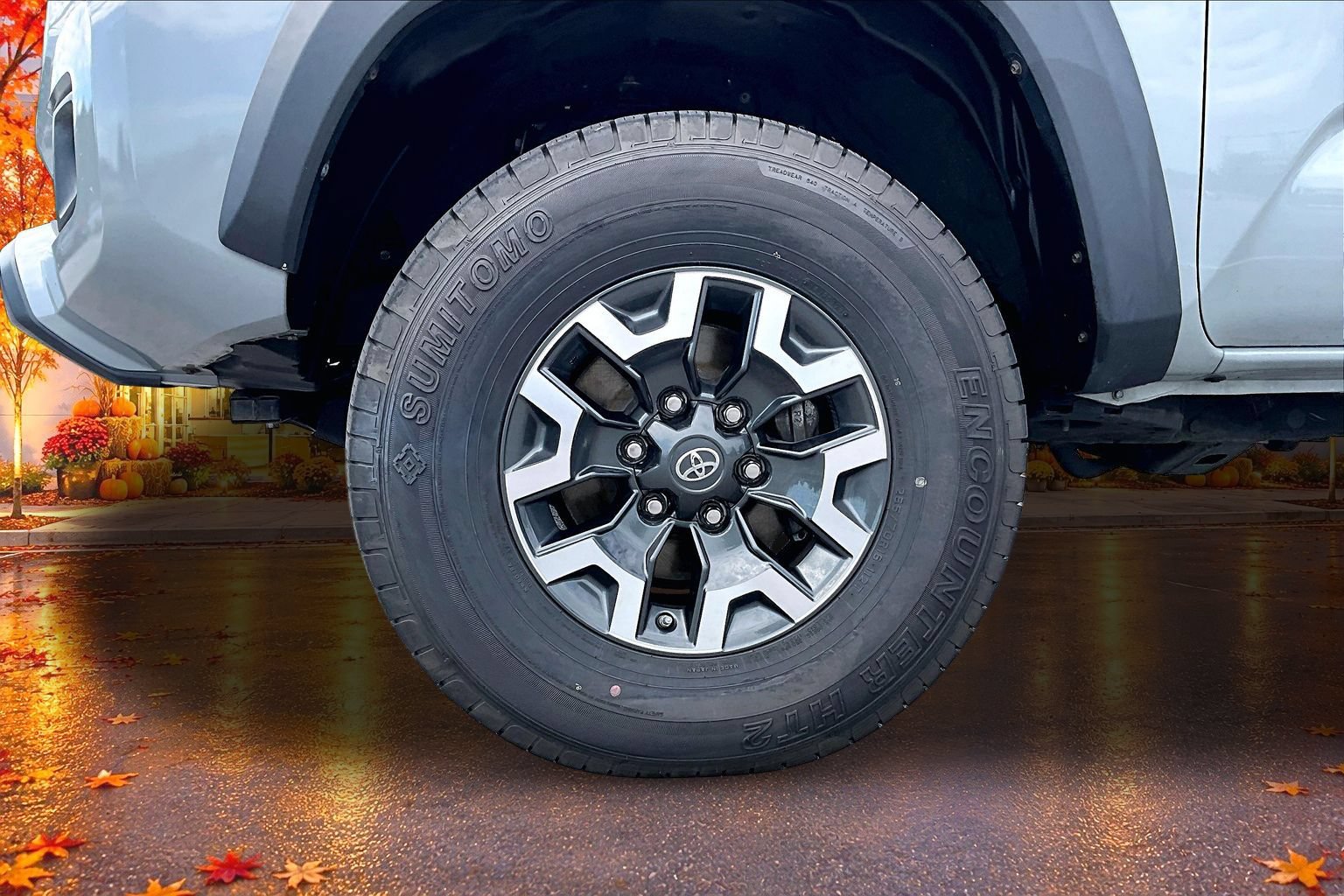 Used 2019 Toyota Tacoma TRD Off-Road AWD/4WD image 35
