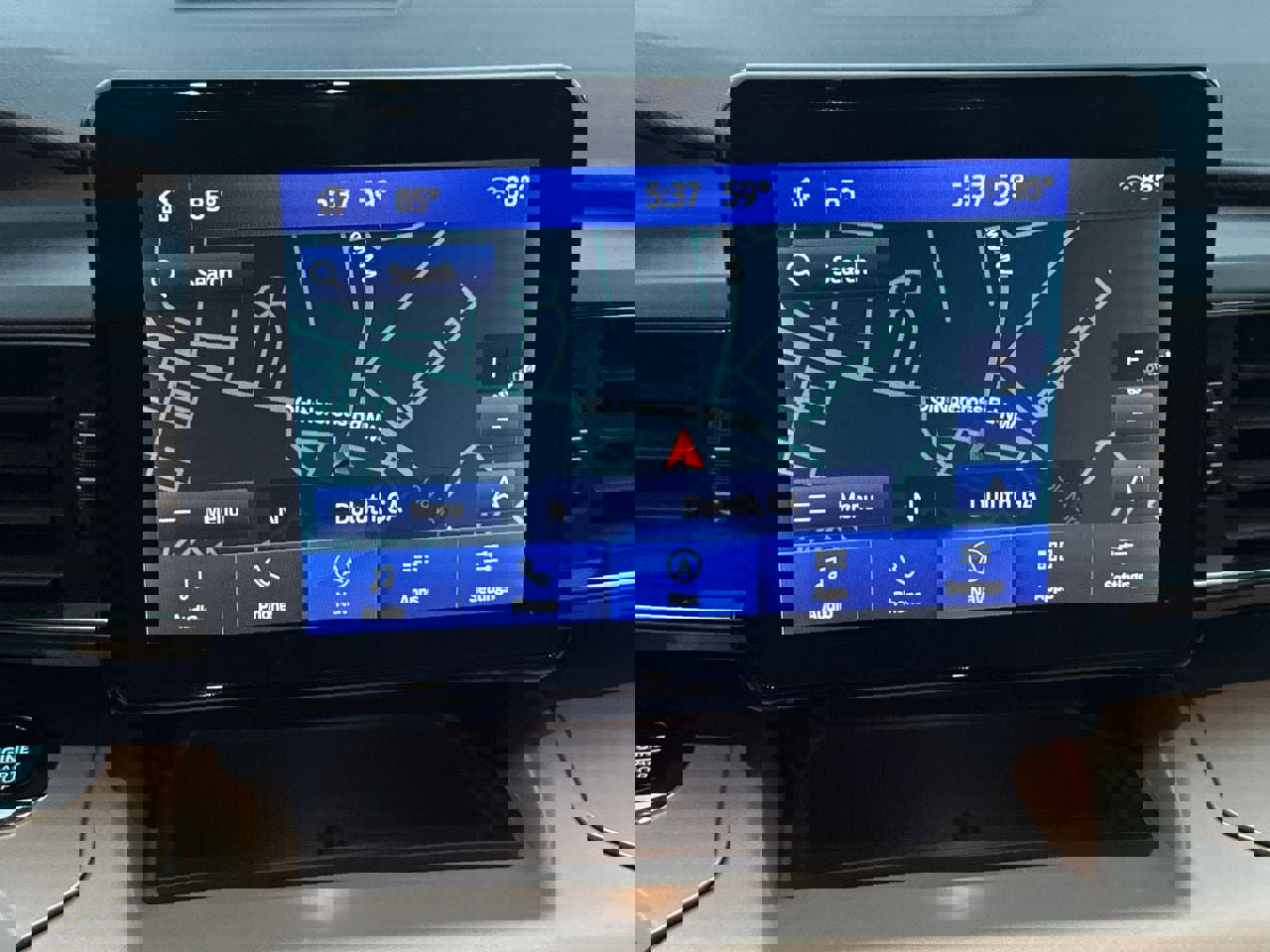 Certified 2024 Ford Explorer XLT w/ Equipment Group 202A image 31