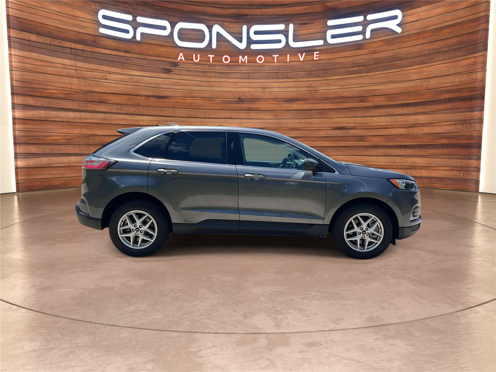 Certified 2024 Ford Edge SEL w/ Convenience Package AWD/4WD image 8