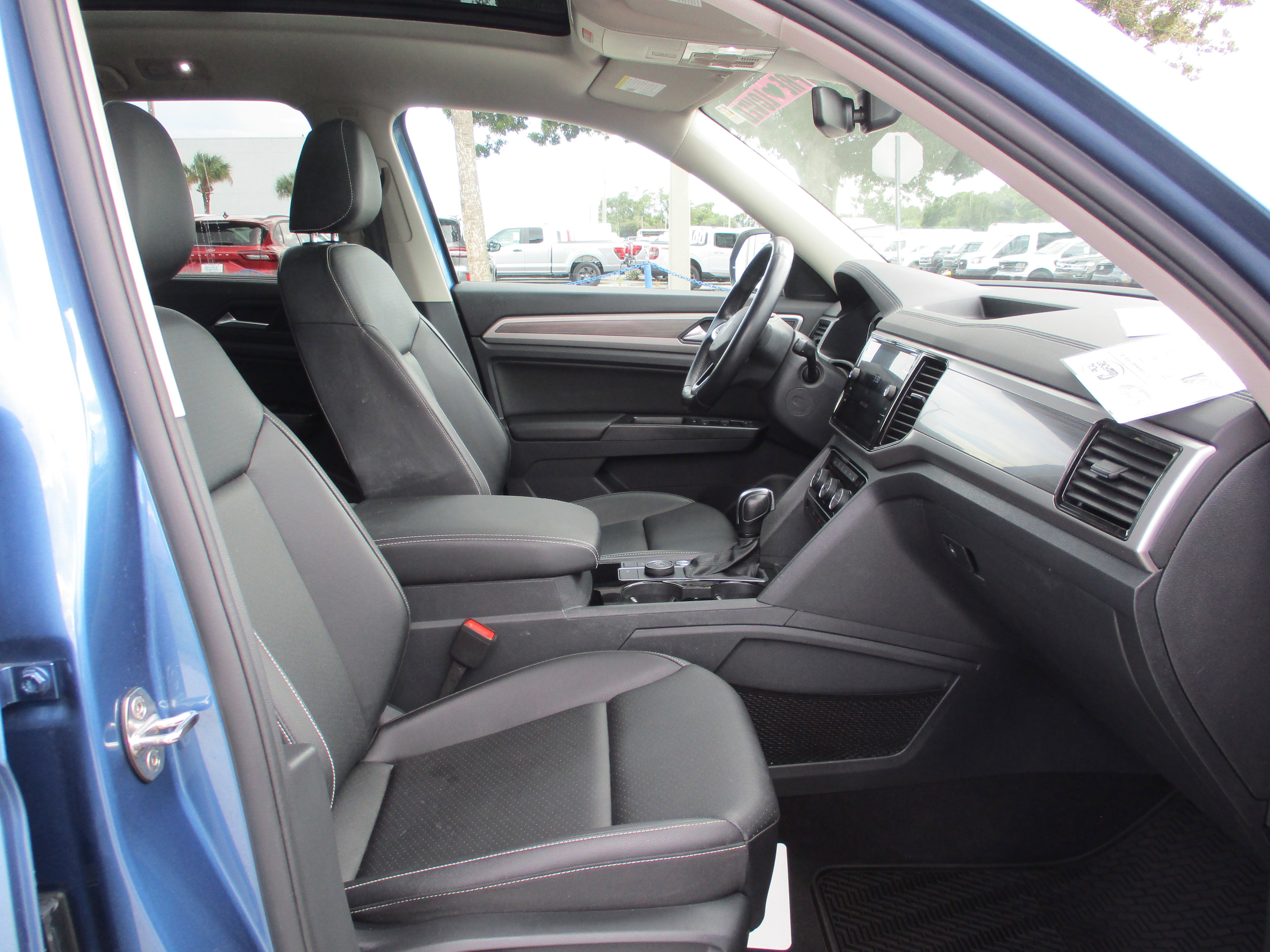 Used 2021 Volkswagen Atlas SEL image 14