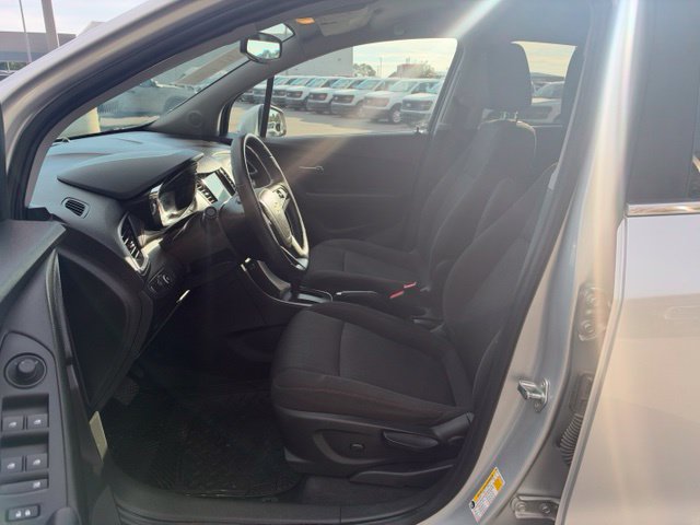 Used 2019 Chevrolet Trax LT FWD image 5