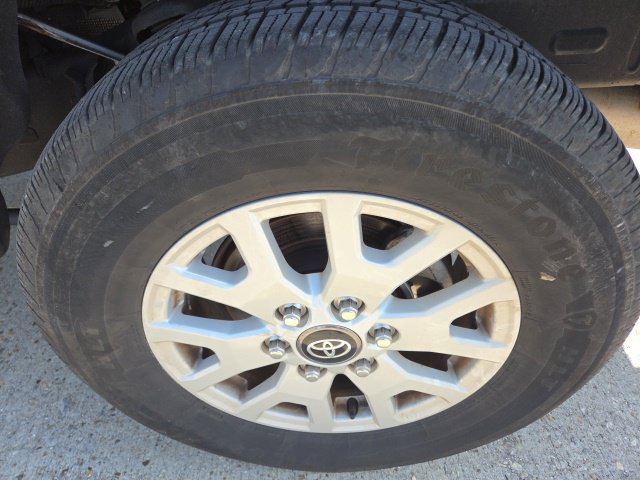 Used 2024 Toyota Tacoma SR5 RWD image 14