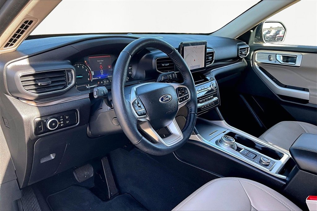 Certified 2023 Ford Explorer Limited w/ Equipment Group 301A image 14