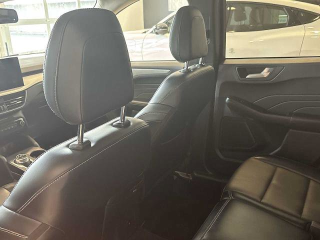 Certified 2024 Ford Escape Platinum image 24