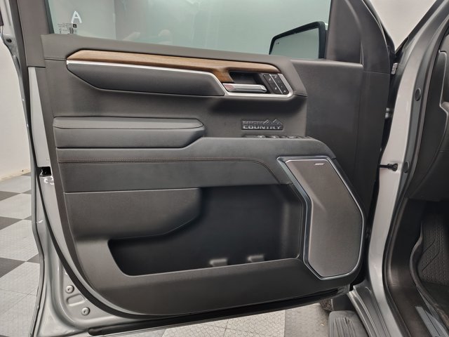 Used 2026 Chevrolet Silverado 1500 High Country AWD/4WD image 25