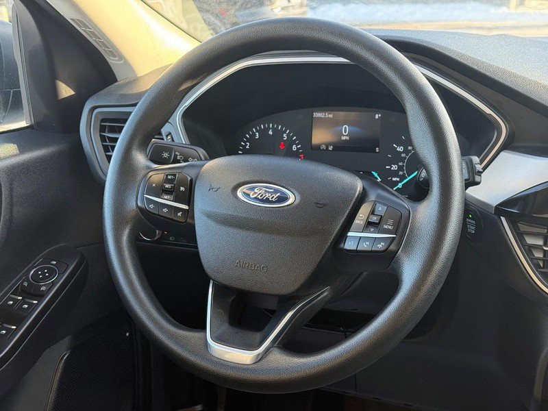 Certified 2022 Ford Escape SE image 16