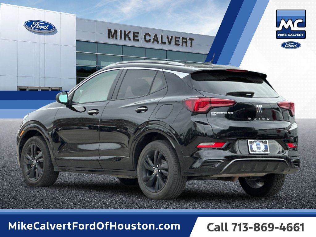 Used 2024 Buick Encore GX Sport Touring AWD/4WD image 3