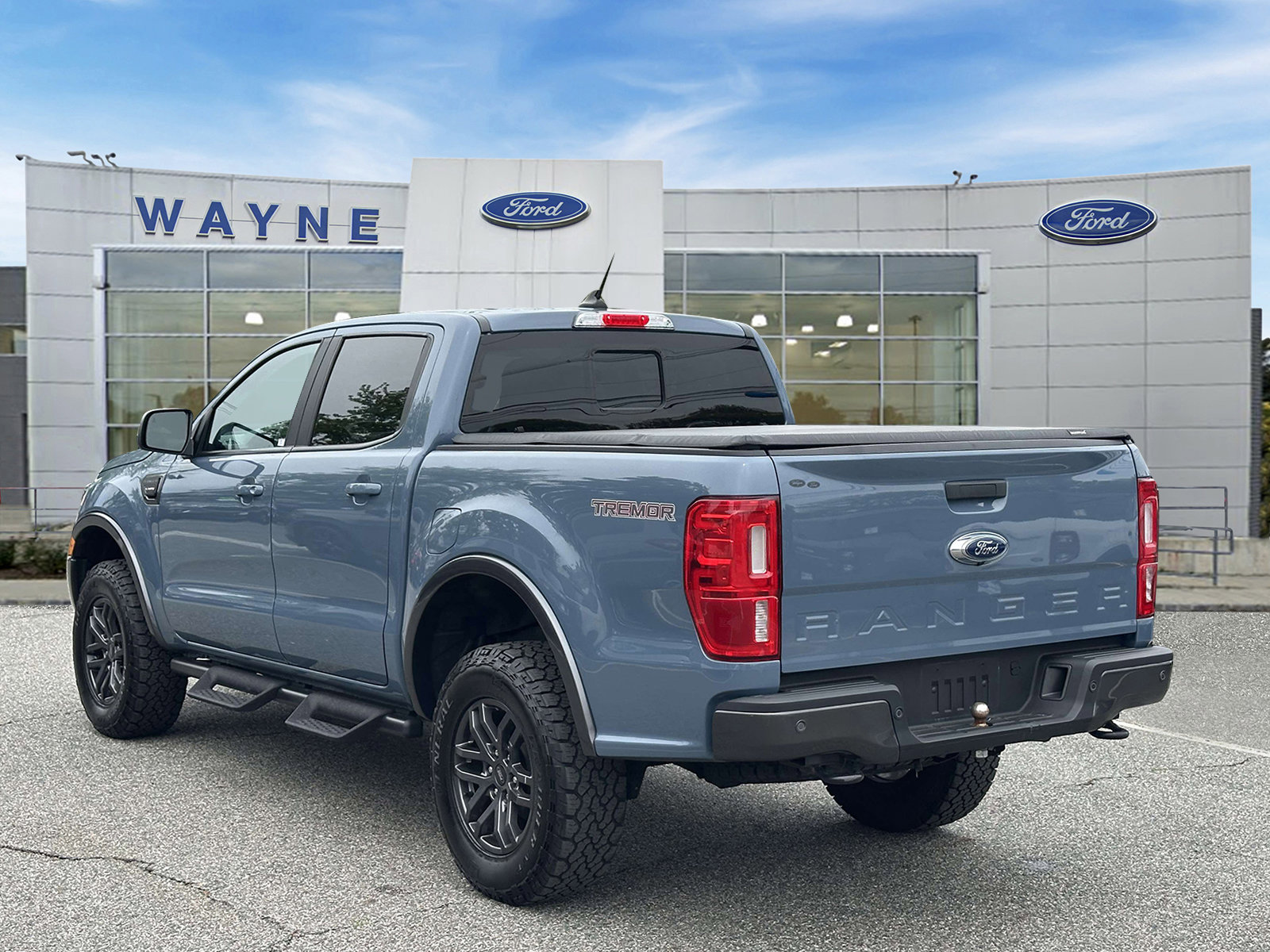 Certified 2023 Ford Ranger Lariat w/ Tremor Off-Road Package AWD/4WD image 4