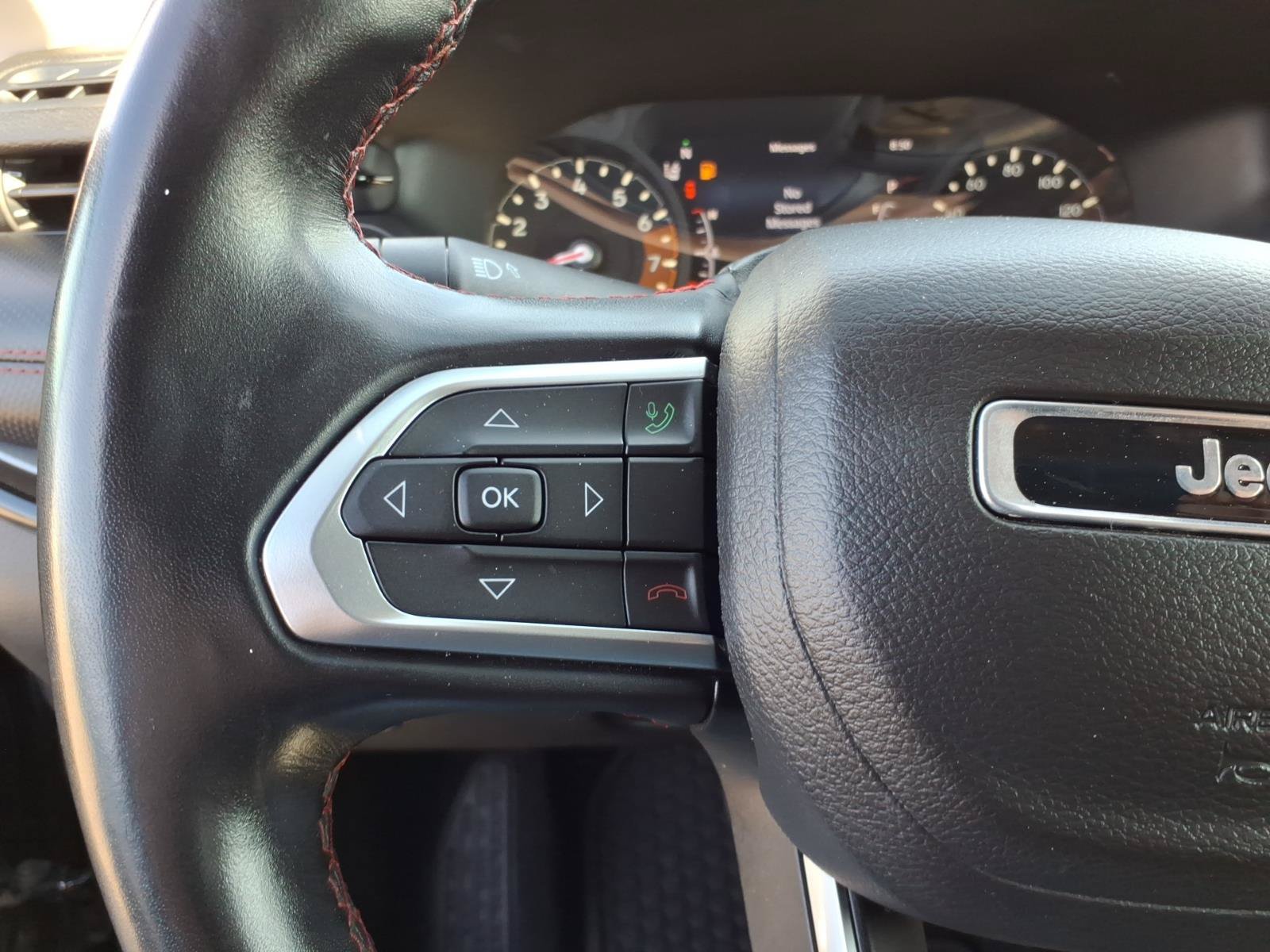Used 2022 Jeep Compass Trailhawk w/ Trailhawk Convenience Group AWD/4WD image 16