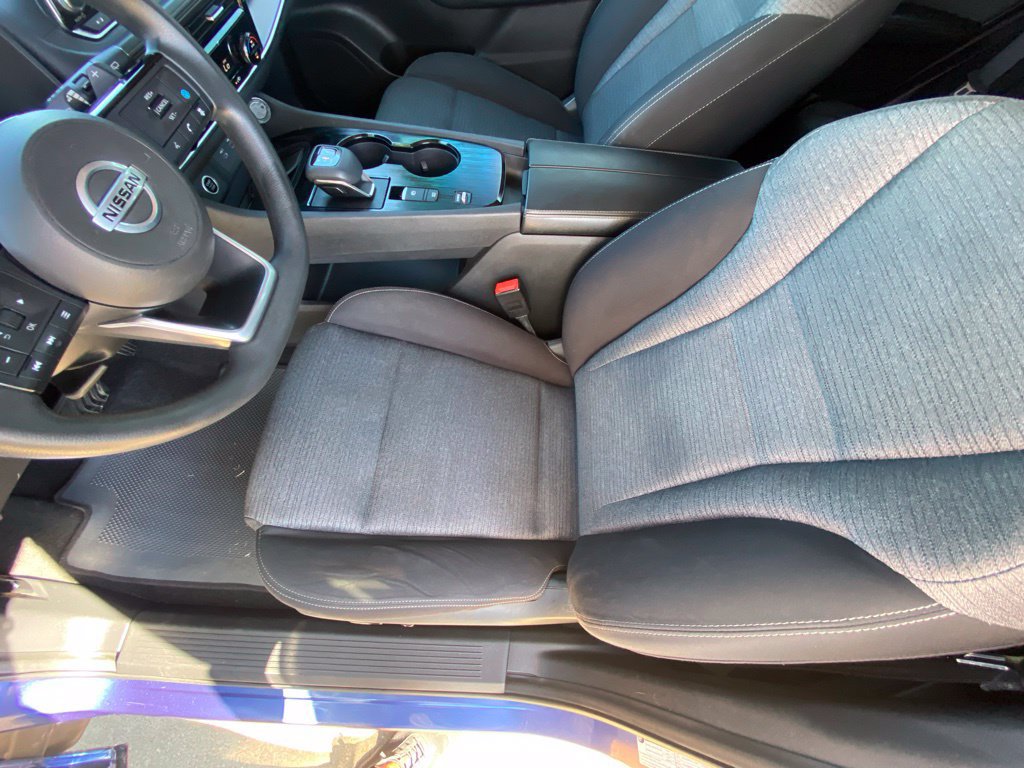 Used 2021 Nissan Rogue SV FWD image 21