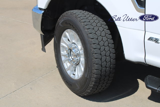 Certified 2021 Ford F250 XL w/ STX Appearance Package AWD/4WD image 9
