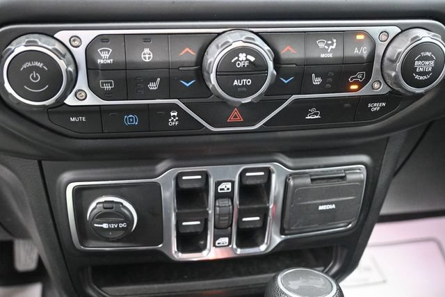 Used 2023 Jeep Wrangler Unlimited w/ Cold Weather Group AWD/4WD image 11