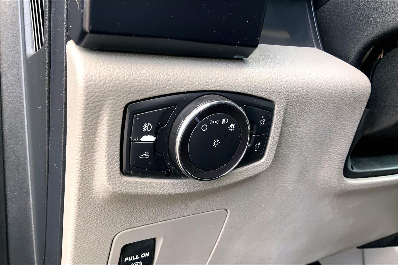 Certified 2019 Ford F150 XL w/ Equipment Group 101A Mid RWD image 32