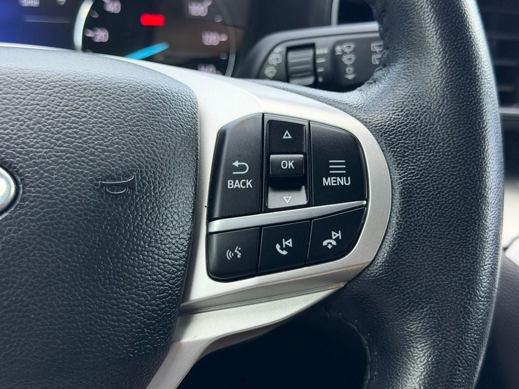 Certified 2023 Ford Explorer XLT w/ Equipment Group 202A RWD image 37
