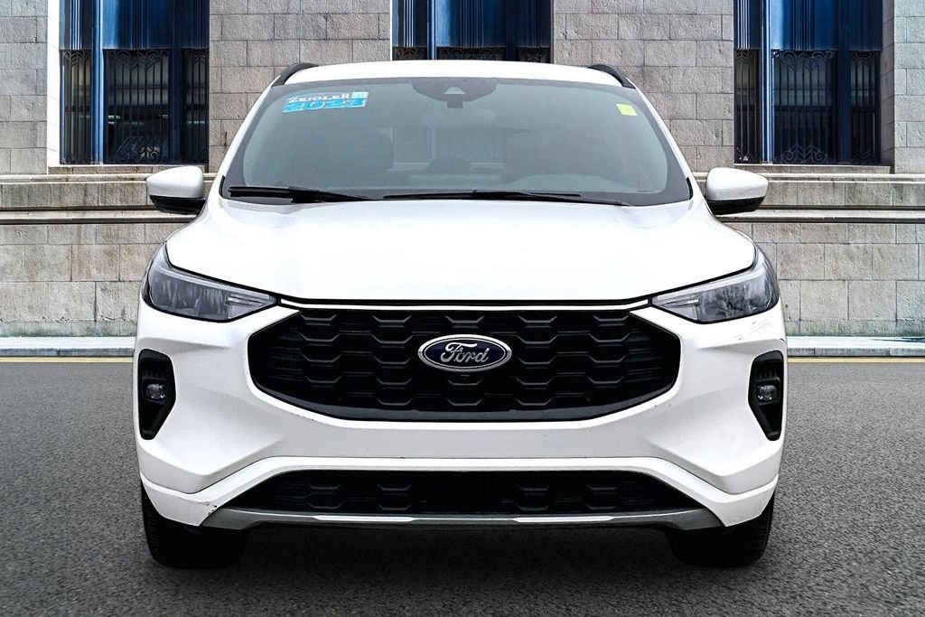 Certified 2023 Ford Escape ST-Line Select w/ Tech Pack #2 AWD/4WD image 3