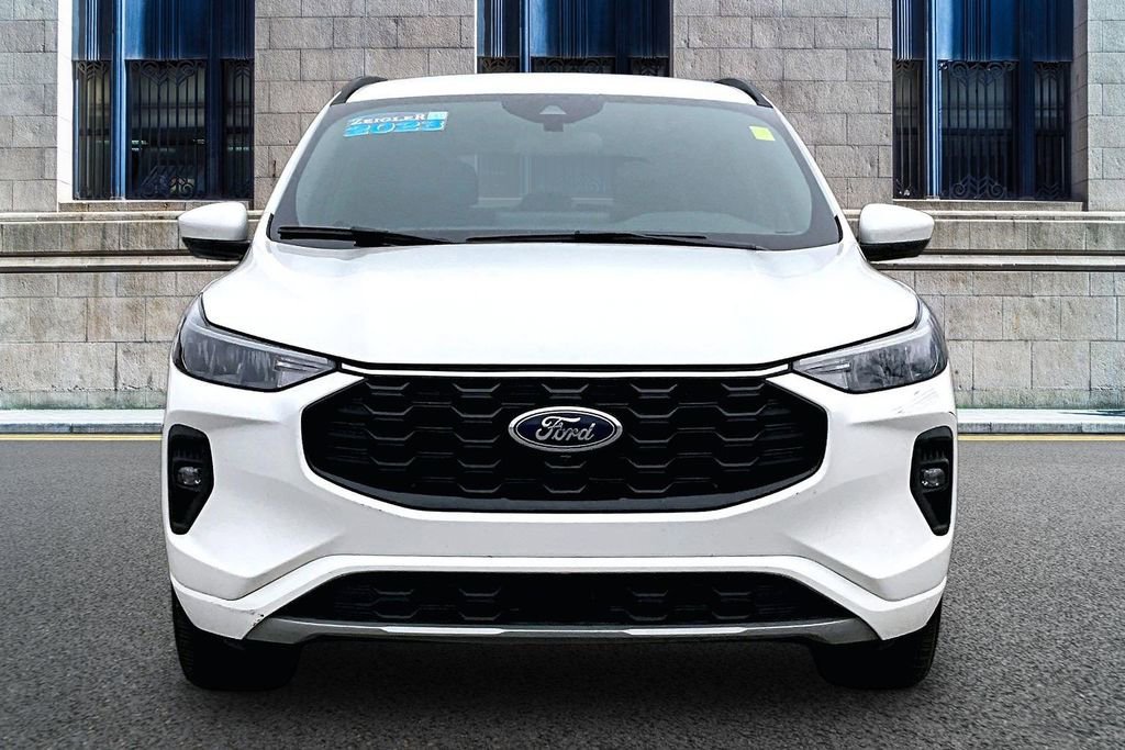 Certified 2023 Ford Escape ST-Line Select w/ Tech Pack #2 AWD/4WD image 3