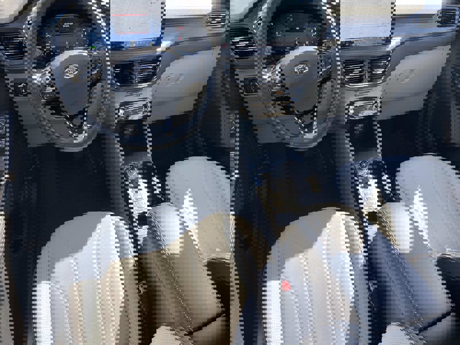 Certified 2025 Ford Escape Platinum w/ Premium Technology Package image 13