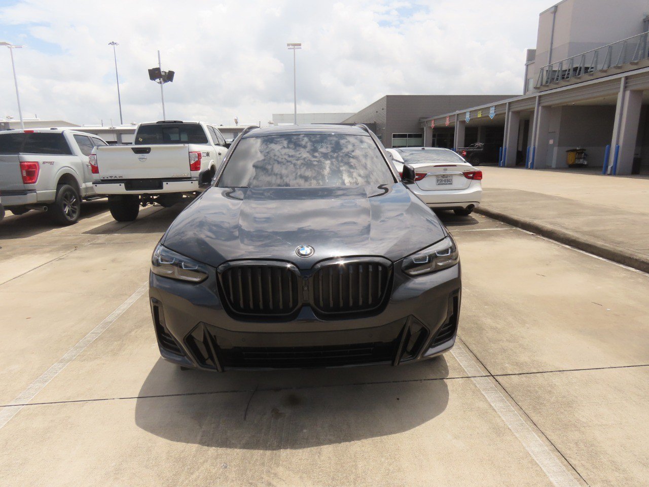 Used 2023 BMW X3 sDrive30i w/ M Sport Package RWD image 5