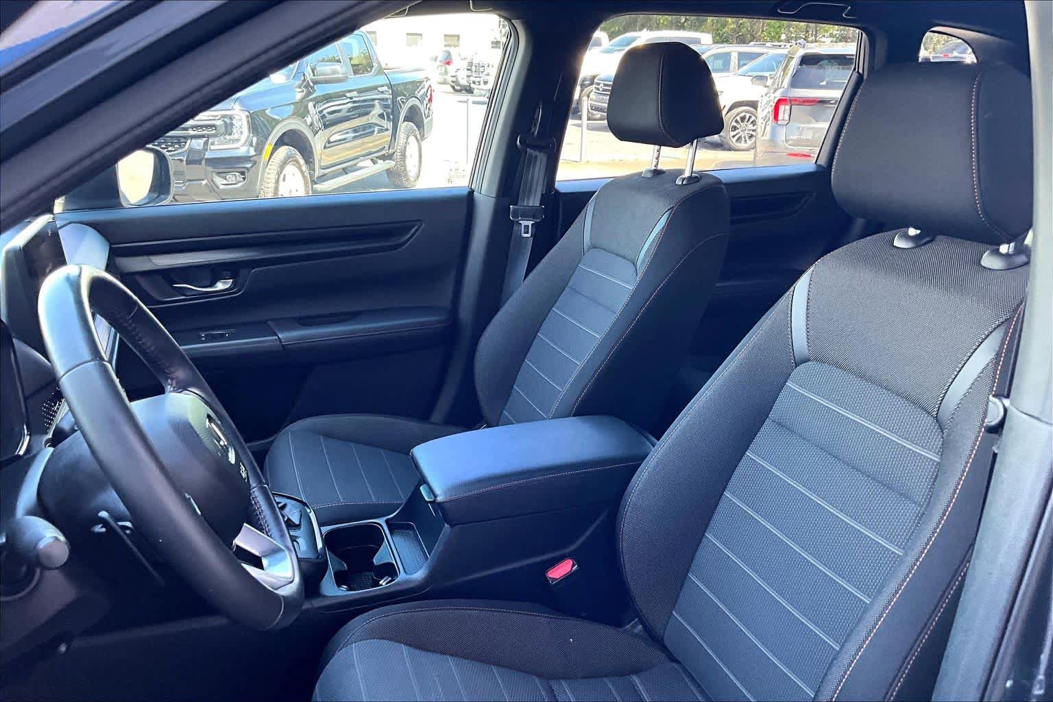 Used 2024 Honda CR-V Sport image 8