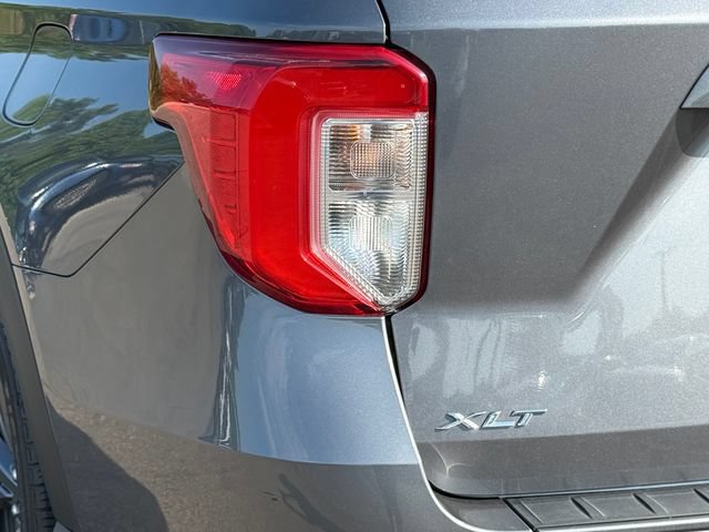 Certified 2021 Ford Explorer XLT w/ Equipment Group 202A AWD/4WD image 29
