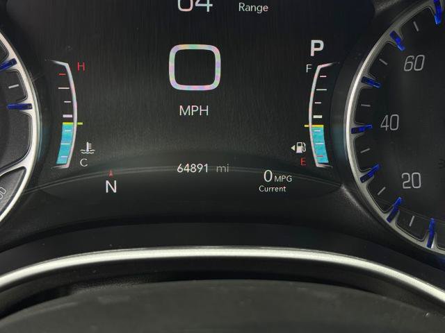 Used 2024 Chrysler Pacifica Touring-L FWD image 24