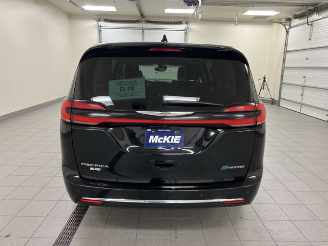 Used 2024 Chrysler Pacifica Limited FWD image 5