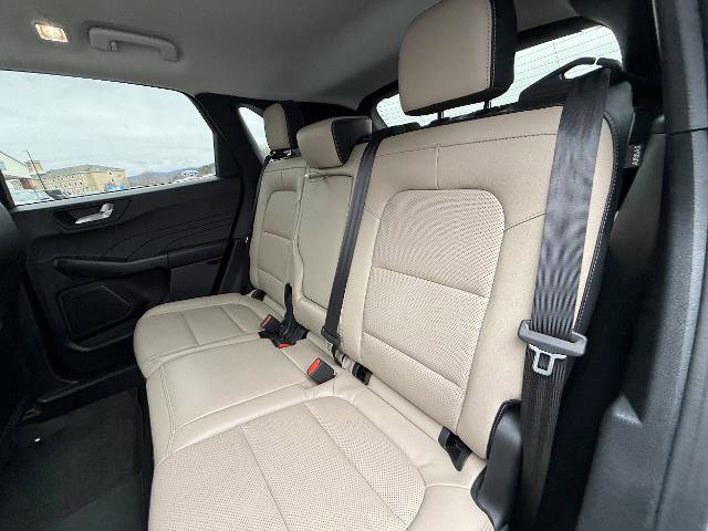 Certified 2022 Ford Escape Titanium image 12