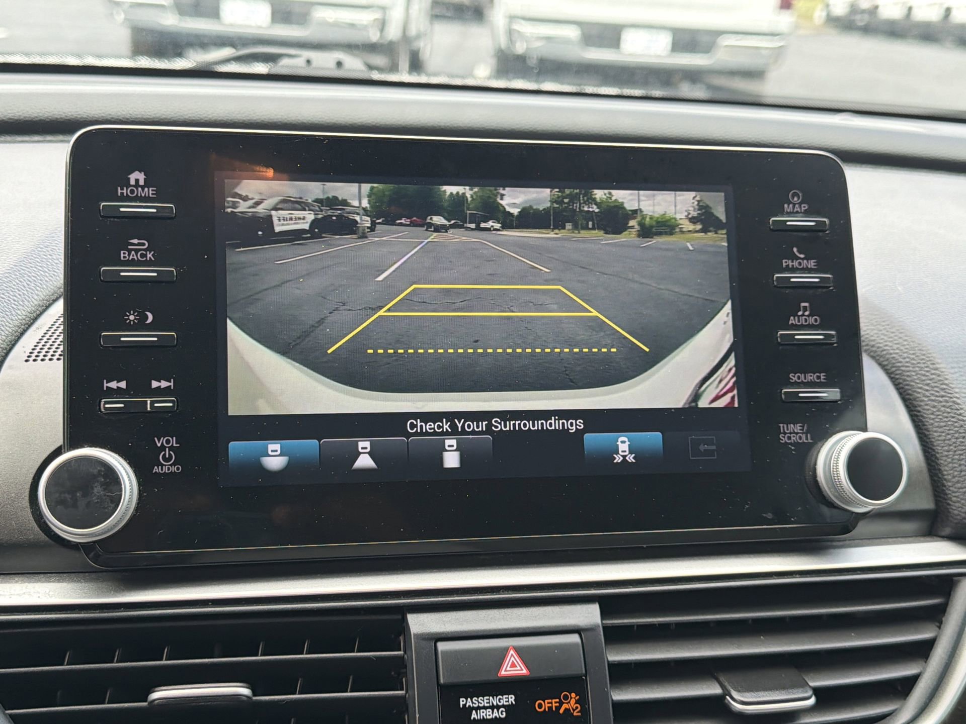 Used 2020 Honda Accord Touring image 5