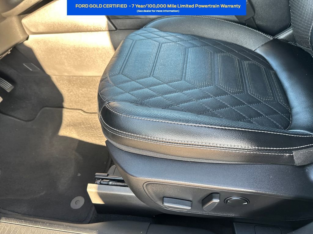 Certified 2023 Ford Escape Platinum w/ Premium Technology Package image 6