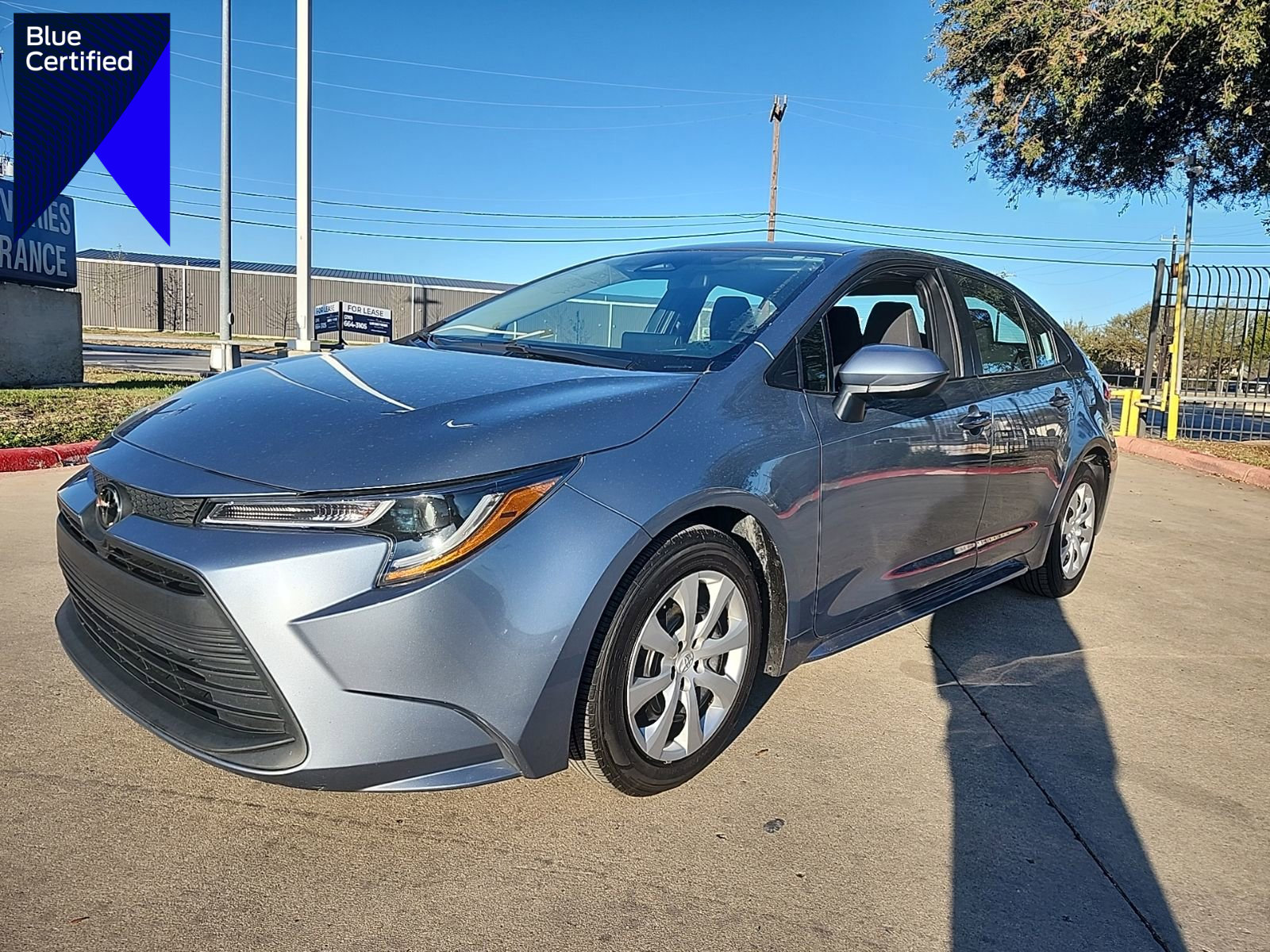 Used 2024 Toyota Corolla LE image 1