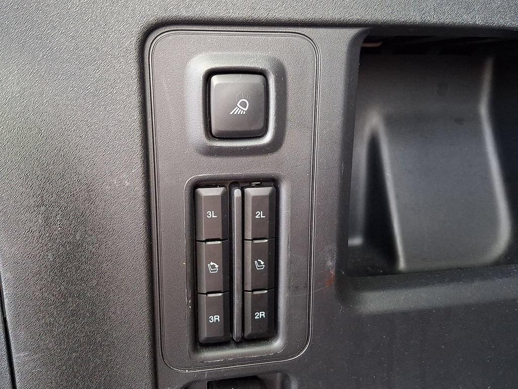 Certified 2025 Ford Expedition Platinum w/ Driver's Package AWD/4WD image 39