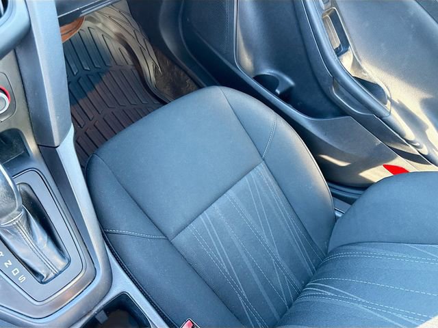 Certified 2018 Ford Focus SE image 23