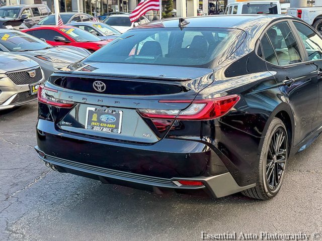 Used 2026 Toyota Camry SE FWD image 9