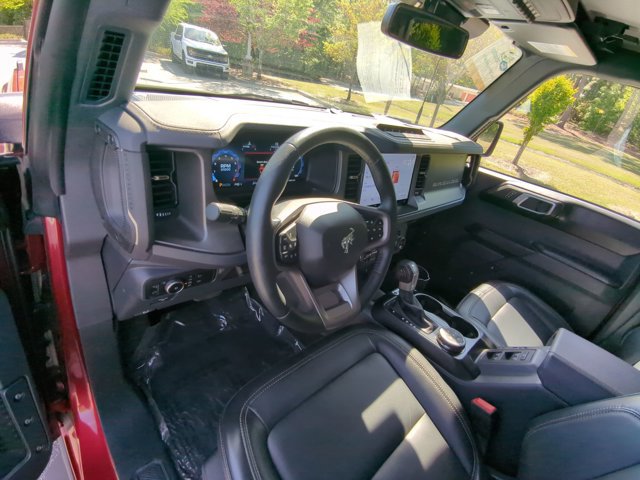 Certified 2025 Ford Bronco Badlands AWD/4WD image 17