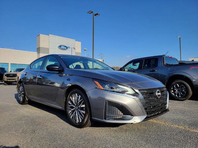 Used 2024 Nissan Altima 2.5 SV image 8