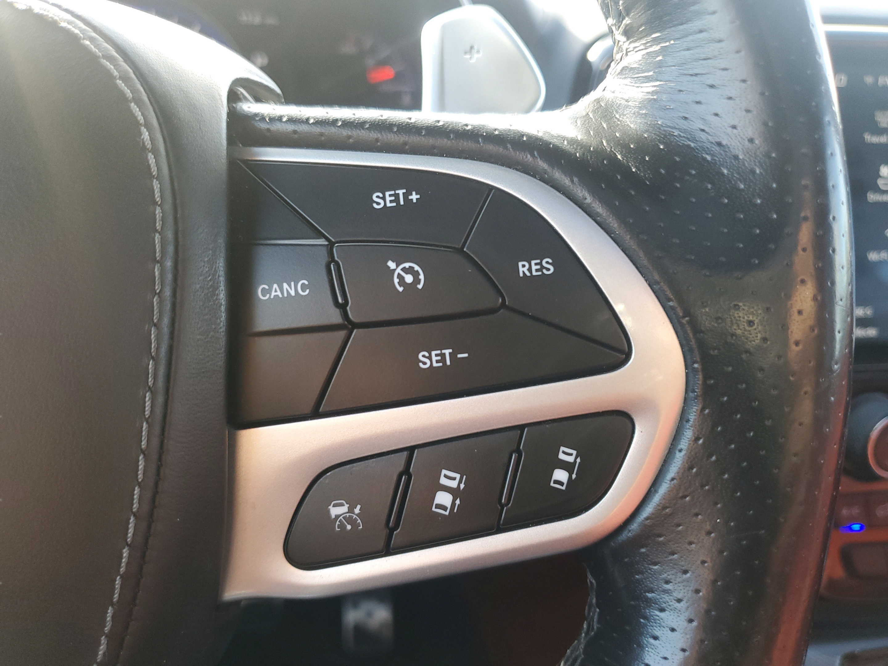 Used 2019 Jeep Grand Cherokee Trackhawk AWD/4WD image 23