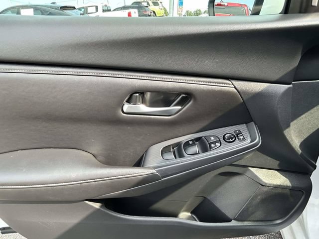 Used 2025 Nissan Sentra SV FWD image 19