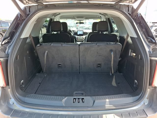 Certified 2023 Ford Explorer XLT w/ Equipment Group 202A AWD/4WD image 38