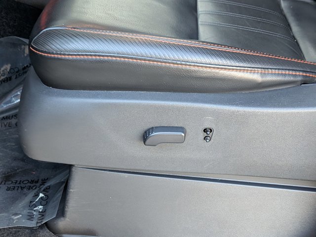 Used 2023 Nissan Frontier PRO-4X w/ Pro-4X Premium Package image 17