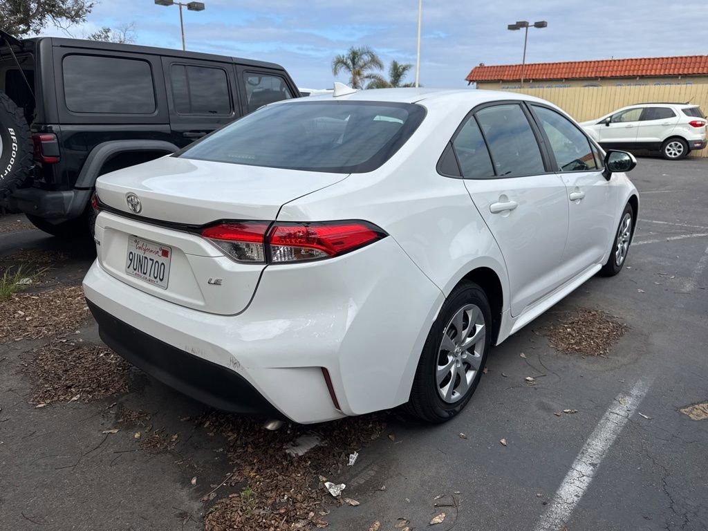 Used 2023 Toyota Corolla LE FWD image 4