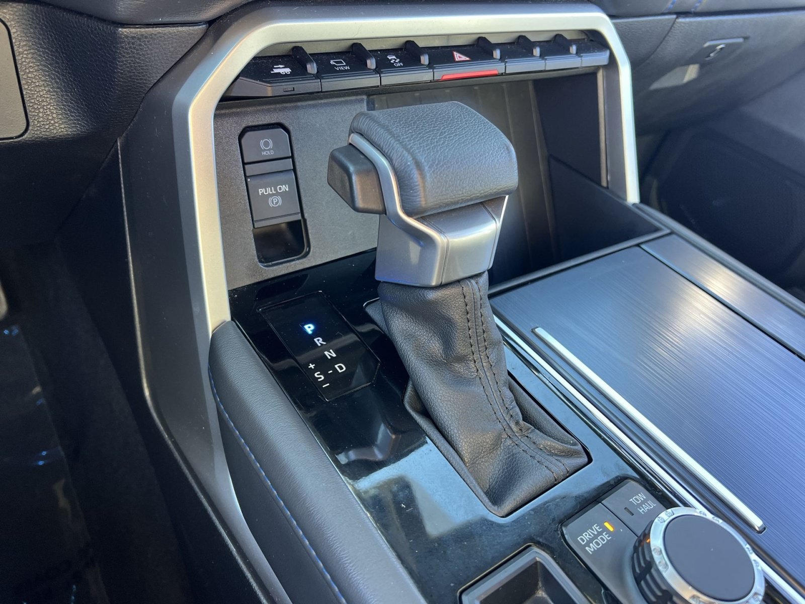Used 2024 Toyota Tundra Platinum AWD/4WD image 20