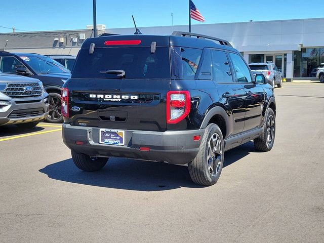 Certified 2023 Ford Bronco Sport Outer Banks AWD/4WD image 4