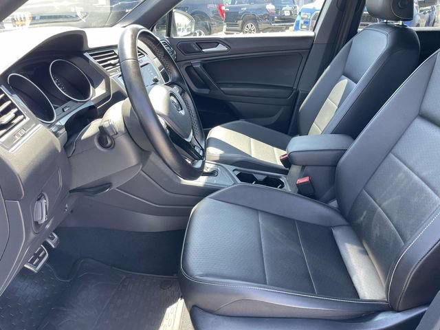 Used 2021 Volkswagen Tiguan SE R-Line FWD image 17