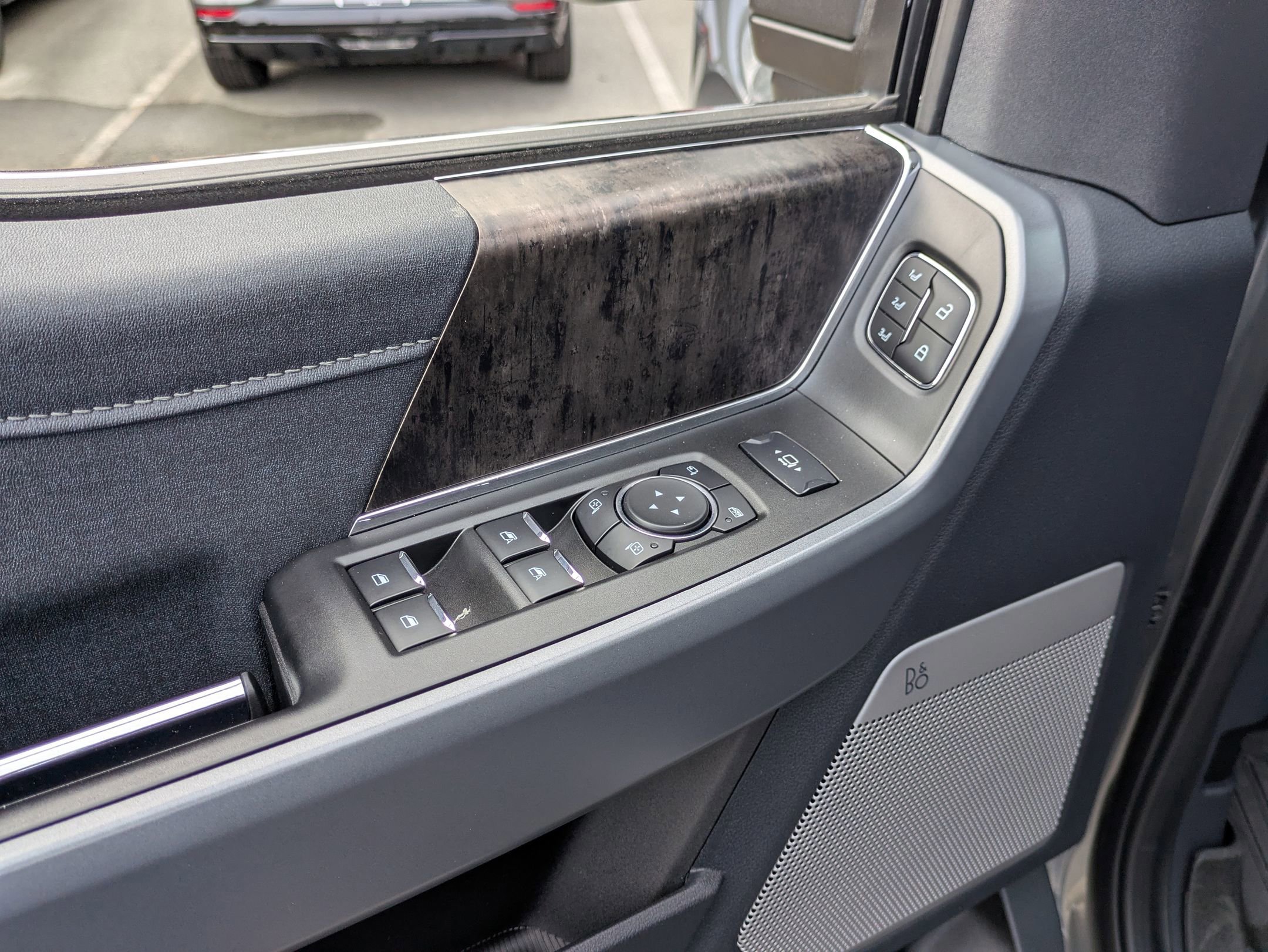 Certified 2024 Ford F250 Lariat w/ Lariat Ultimate Package image 19