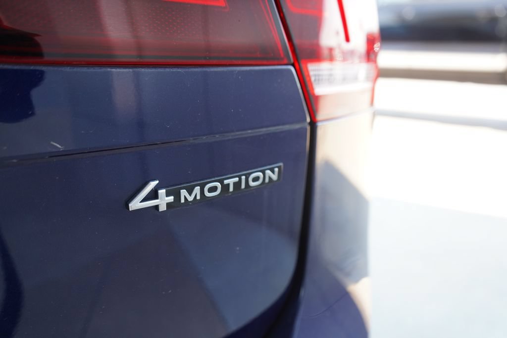 Used 2024 Volkswagen Tiguan SE AWD/4WD image 7