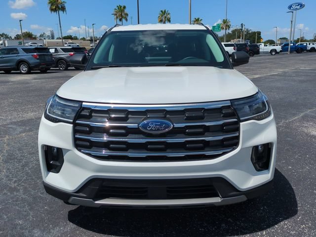 Certified 2026 Ford Explorer Active w/ Active Comfort Package RWD image 3