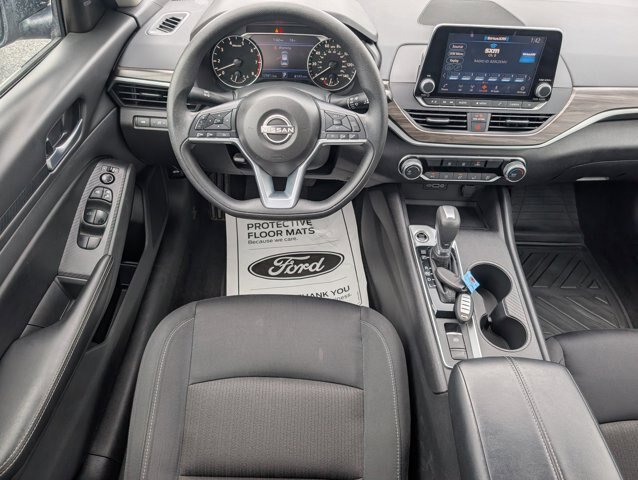 Used 2025 Nissan Altima 2.5 SV AWD/4WD image 25