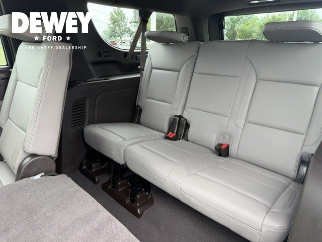 Used 2022 Chevrolet Suburban Z71 w/ Off-Road Capability Package AWD/4WD image 31