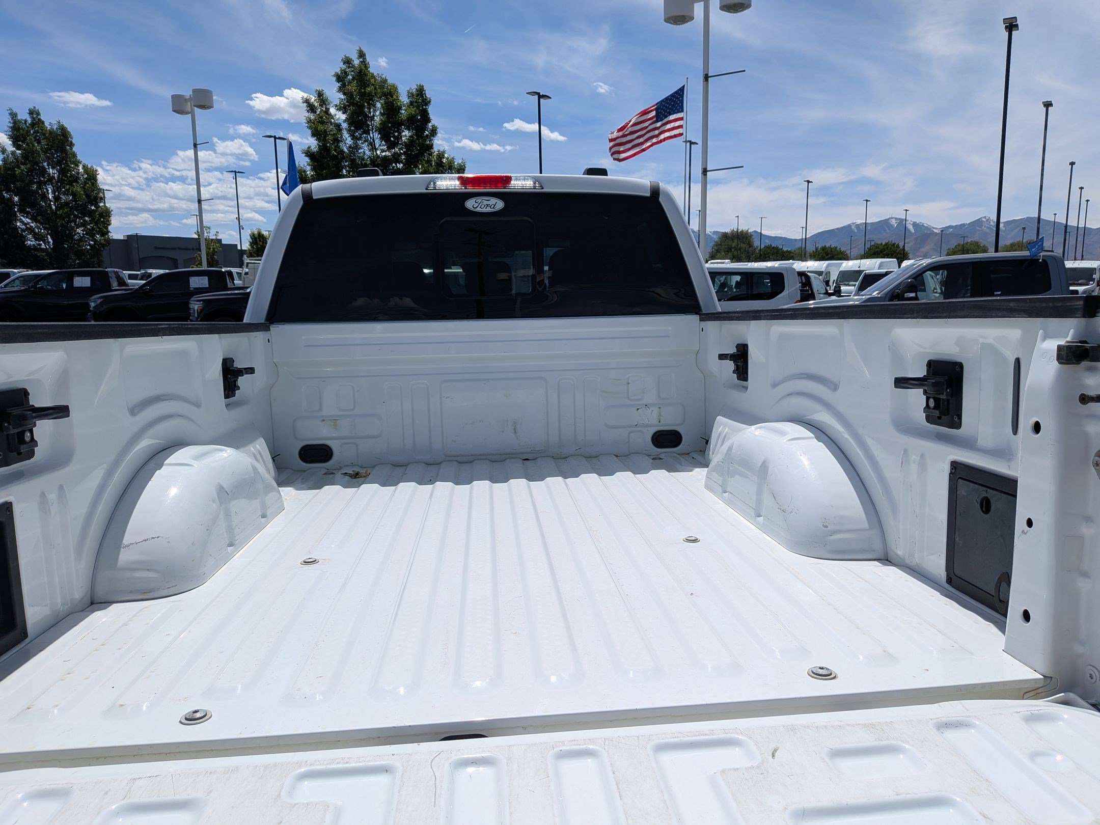 Certified 2024 Ford F150 Lariat w/ Tow/Haul Package AWD/4WD image 33