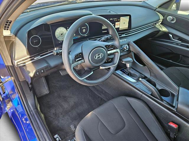 Used 2024 Hyundai Elantra SEL image 10